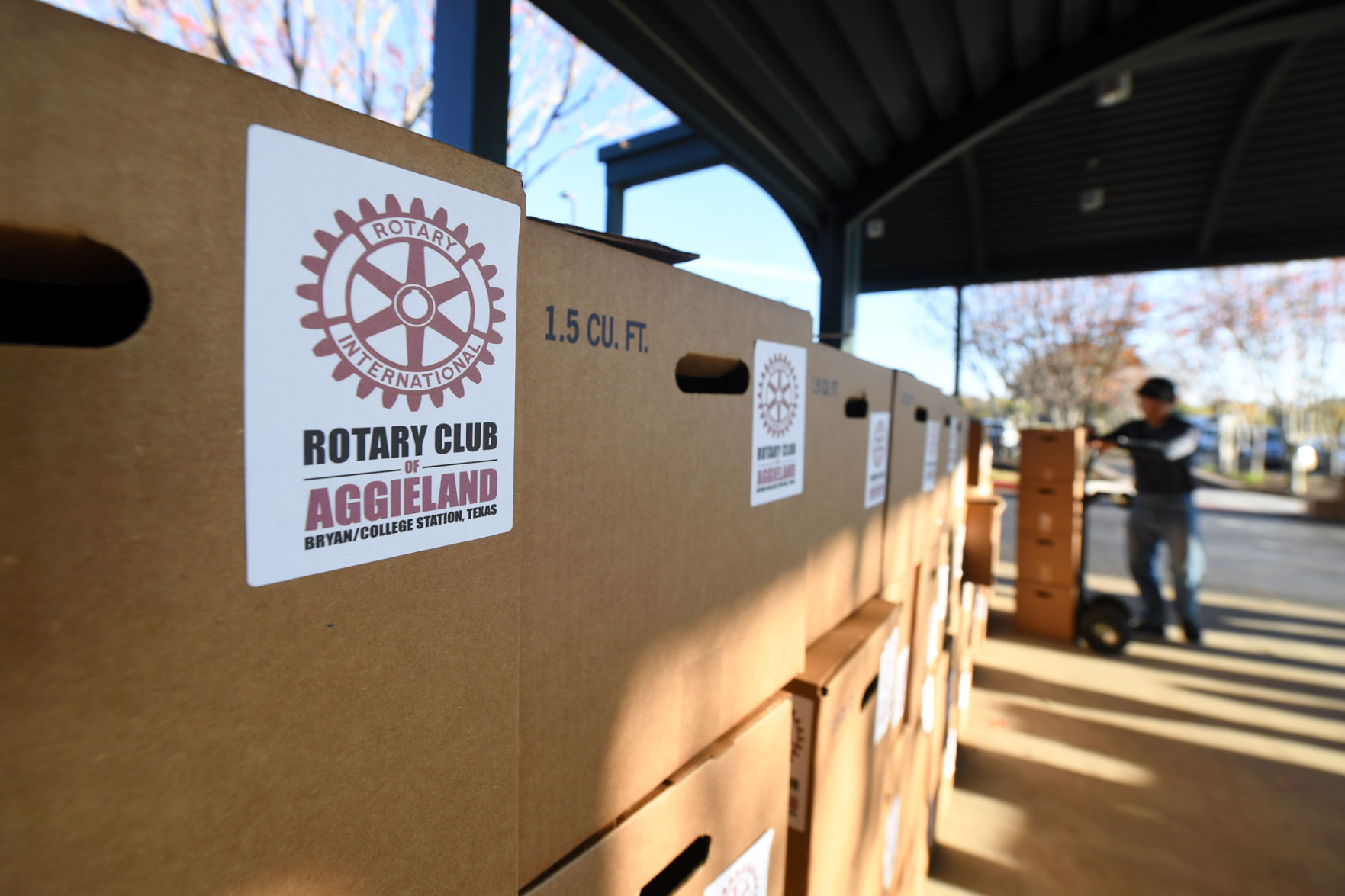 Thanksgiving food box giveaway